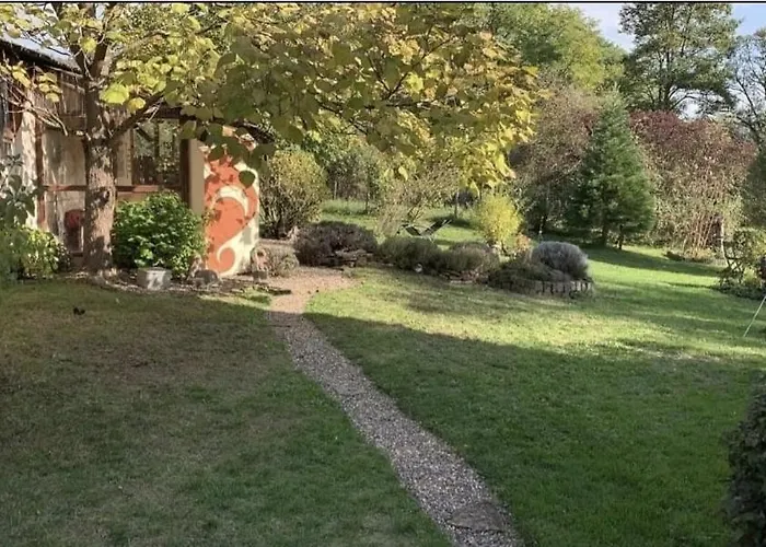 לינה וארוחת בוקר Sometimes Gehaichnishof 7born